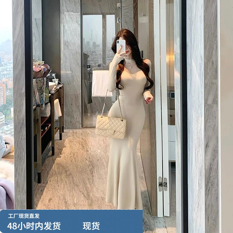 法式性感网纱露背挂脖针织连衣裙子女收腰气质内搭打底长裙秋冬季