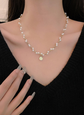 韩国新款缠绕珍珠项链女ins潮百搭气质人头吊坠个性锁骨链颈链潮