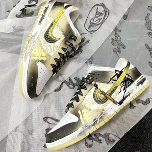 OW灰红绑带小熊饼干黑金悟空太阳神魔神木乃伊黑金龙纹加绒款 板鞋