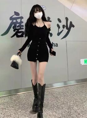 假两件辣妹性感吊带连衣裙女2025年秋冬新款纯欲修身显瘦包臀裙子