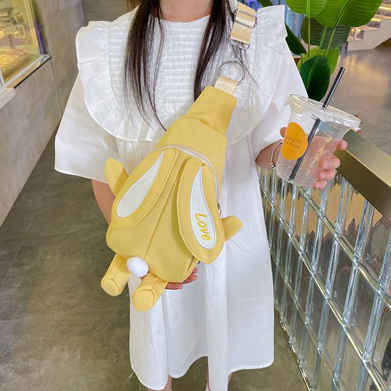 儿童胸包女童小女孩时尚卡通可爱胸前包岁幼儿园出游小背包外出