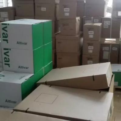 施耐德XS108B3PAL2 XS108BLPAL2 XS112B3PAM12 XS112BLPAL2 原 装