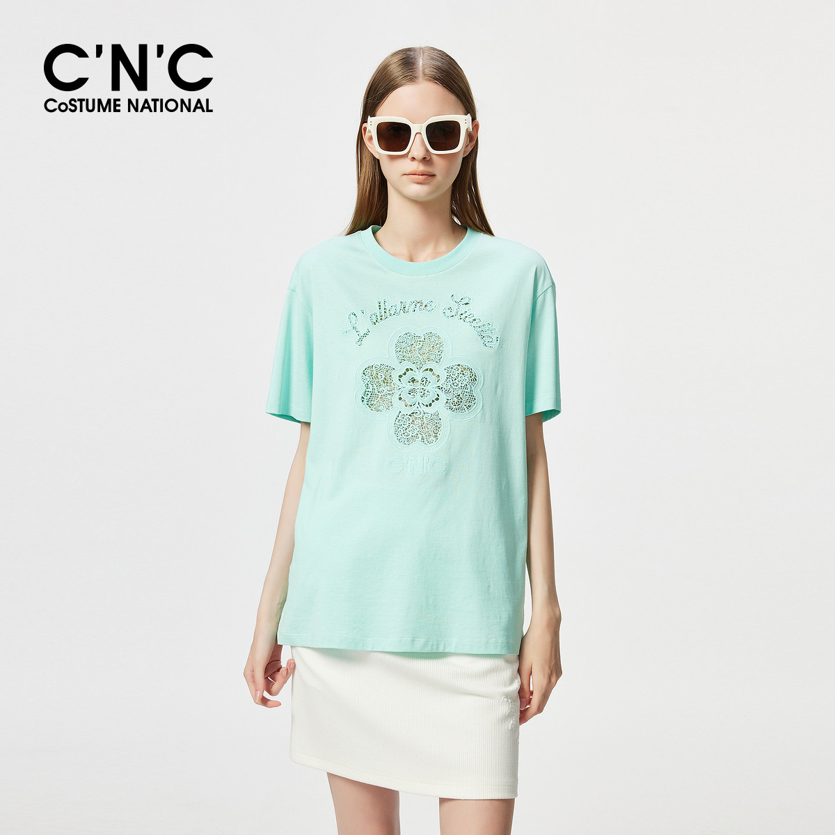 CNC轻奢女装 纯棉T恤女年夏季重工镂空水溶蕾丝宽松短袖