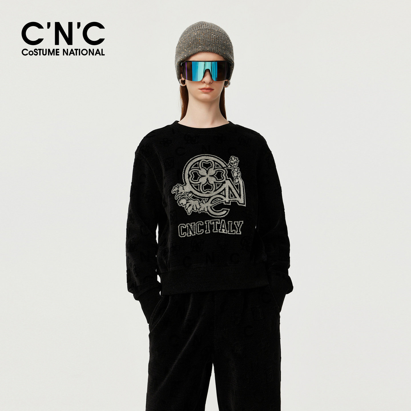 CNC轻奢女装品牌logo提花圆领套头卫衣秋冬厚实针织上衣