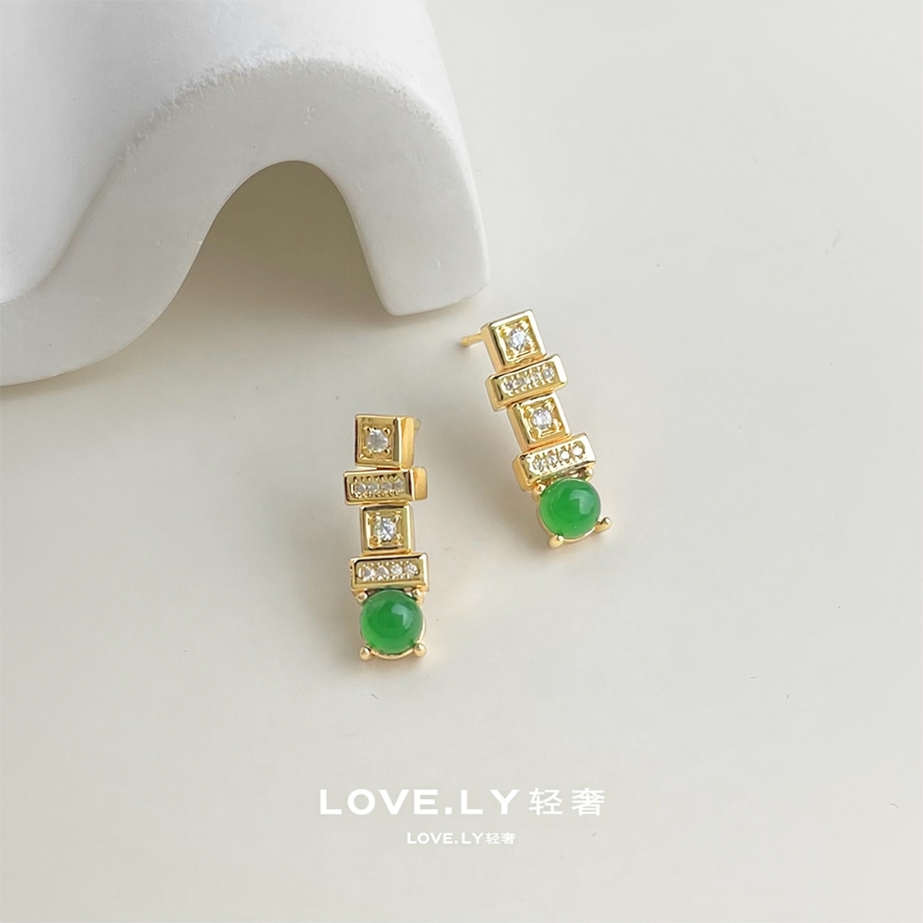 轻奢时尚高级感微镶锆石耳饰