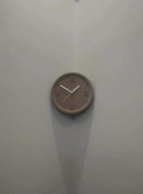 科技装饰纯色墙角简约现代打孔免艺术数字遮孔挂钟静音钟角免打孔