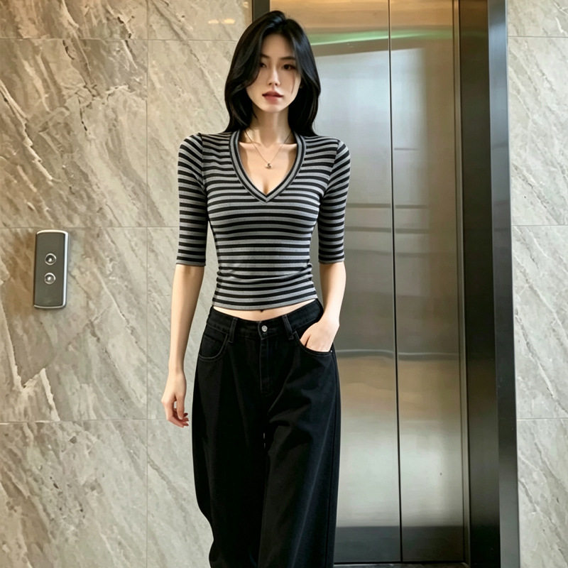 韩系条纹七分袖T恤女夏季气质百搭交叉V领设计感上衣修身显瘦辣妹