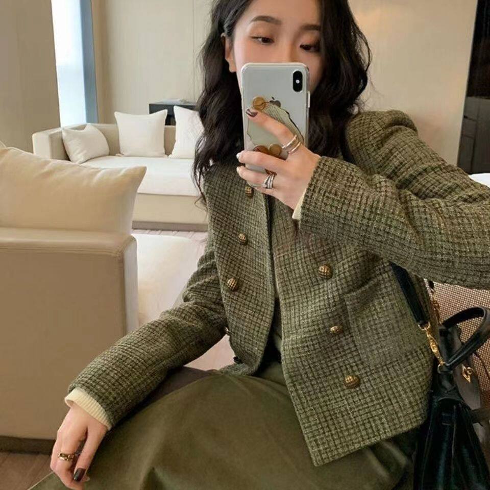 小香风粗花呢外套女春秋新款女复古法式小个子短款通勤上衣女