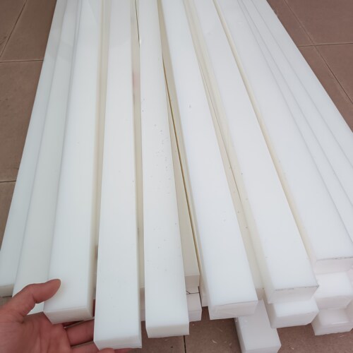 耐磨白色POM方条 聚甲醛赛钢板方条长条10mm20mm25mm30mm40mm50mm