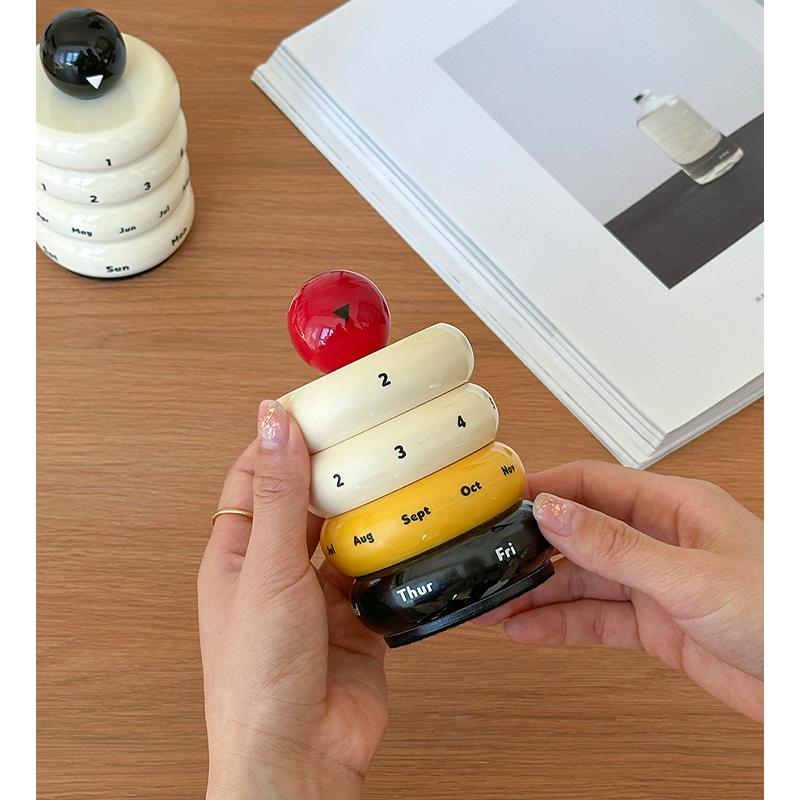 转轮万年历日历2025年新款台历办公室书桌桌面摆件礼物创意装饰品