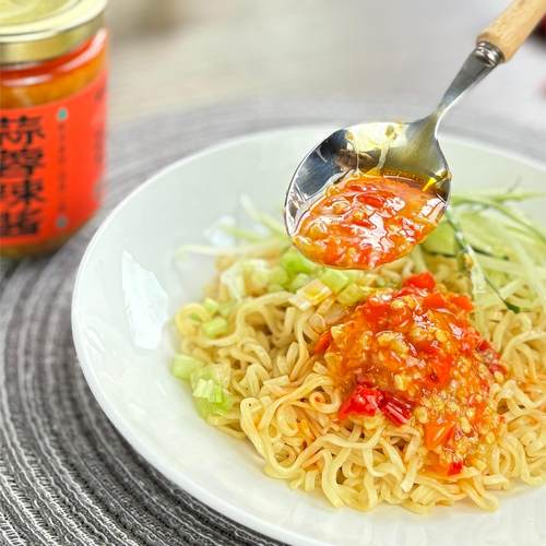 蒜蓉辣酱下饭拌面夹馍特色酱香辣
