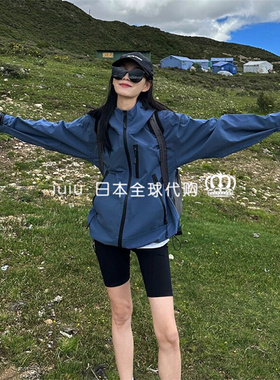 日本ZGP蓝色户外登山服女2023新款春秋中长款连帽宽松防风冲锋衣