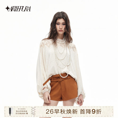 ARTEPURA镂空蕾丝边斜肩上衣