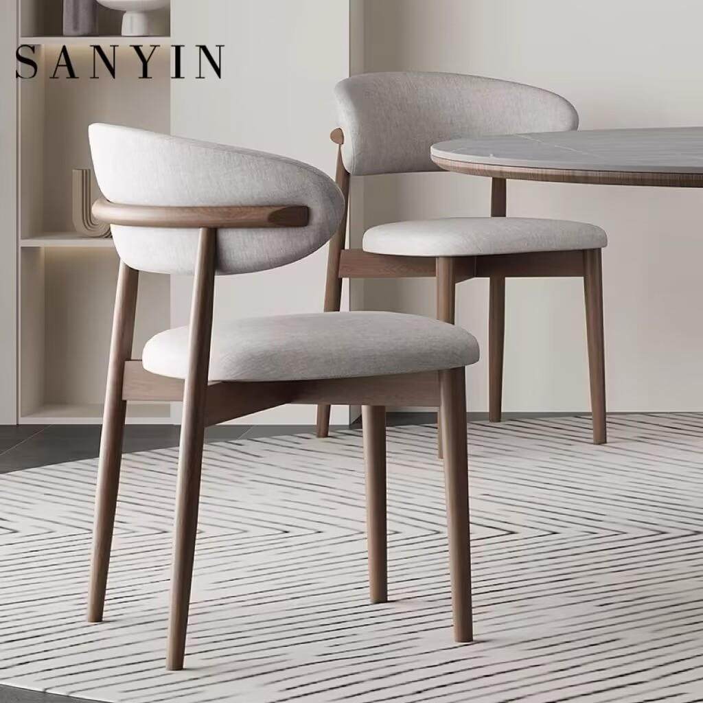 北欧实木餐椅现代简约家用实木椅子意式轻奢设计师书桌餐桌靠背椅