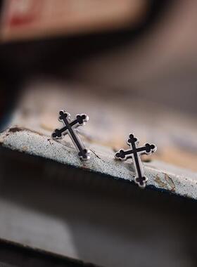 GangGang 925泰银迷你十字架耳钉冷淡风做旧个性街头配饰男女耳饰
