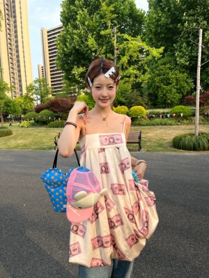霓桃花苞吊带连衣裙小众礼服