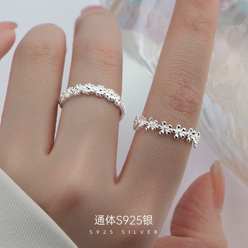 高级感S925银素圈小雏菊戒指女韩