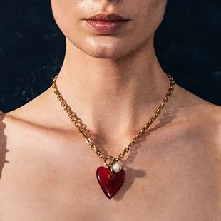 高级夸张红色爱心吊坠项链小众港风红色桃心耳环简约珍珠锁骨链