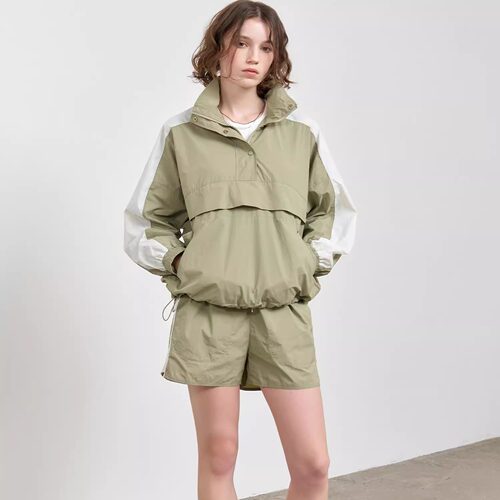 【折扣】General idea 舒适版型尼龙防风套头衫5540