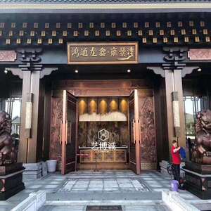 中式楼盘售楼中心大堂大门 售楼部装修设计红古铜色铝板雕刻大门