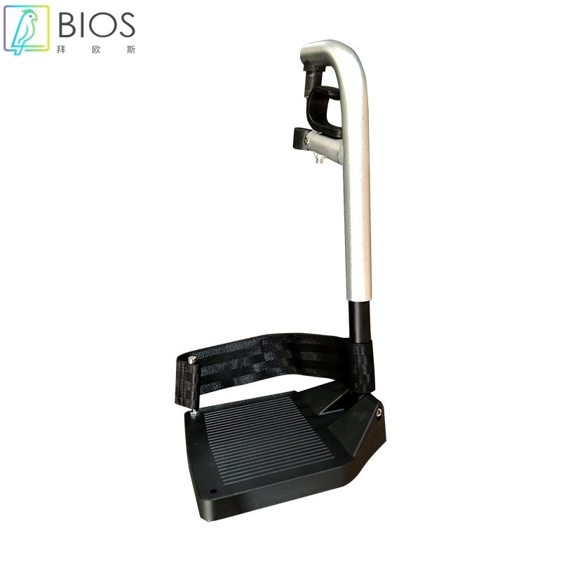 电动轮椅配件 东莞工厂电动轮椅黑色银色胶板 轻便七字脚脚踏板