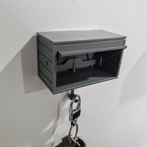 境 Car Garage Key Holder with Opening Door 带开门功能车库