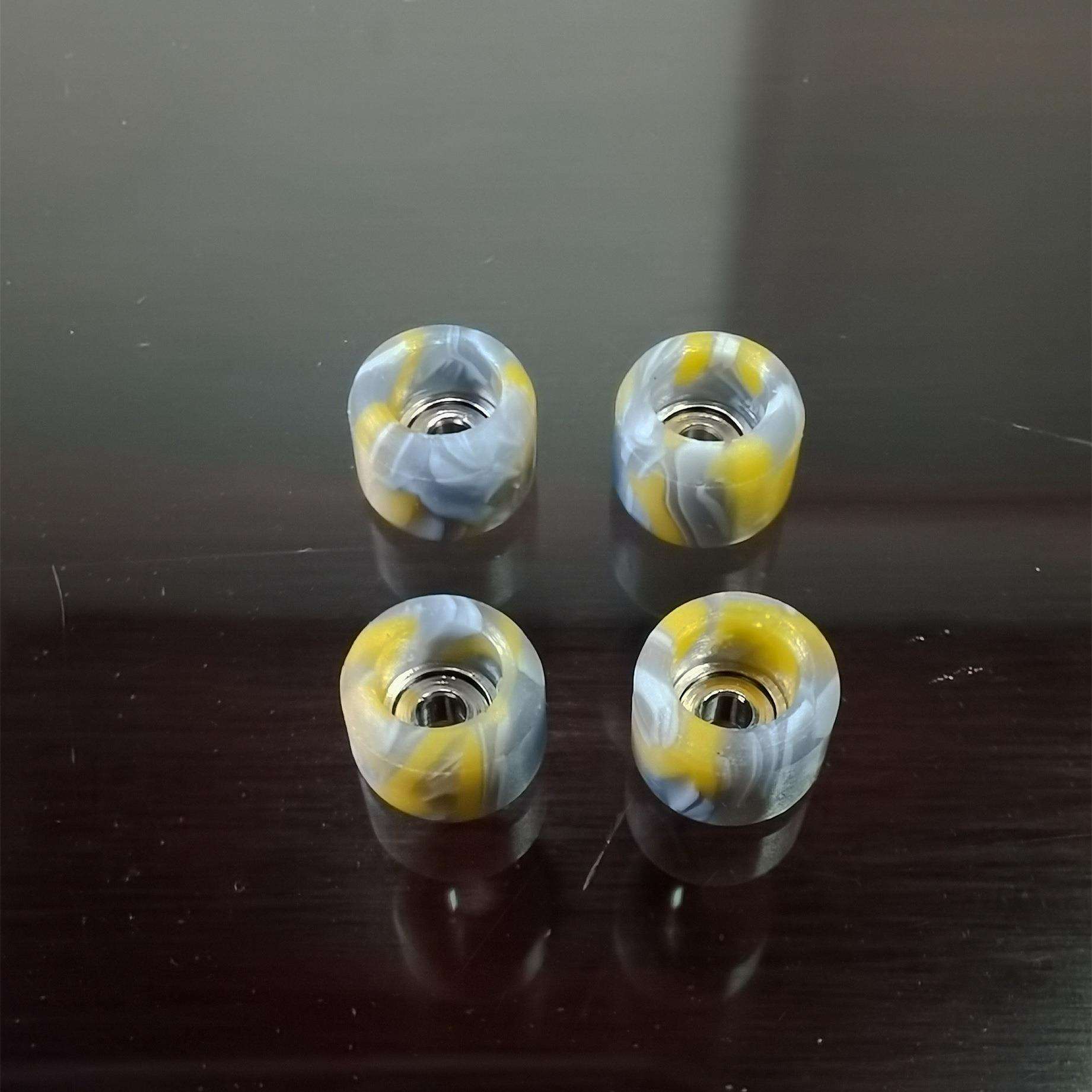手指滑板小直径6.5MM低滚阻高转速竞技混色CNC轴承轮翻翼空