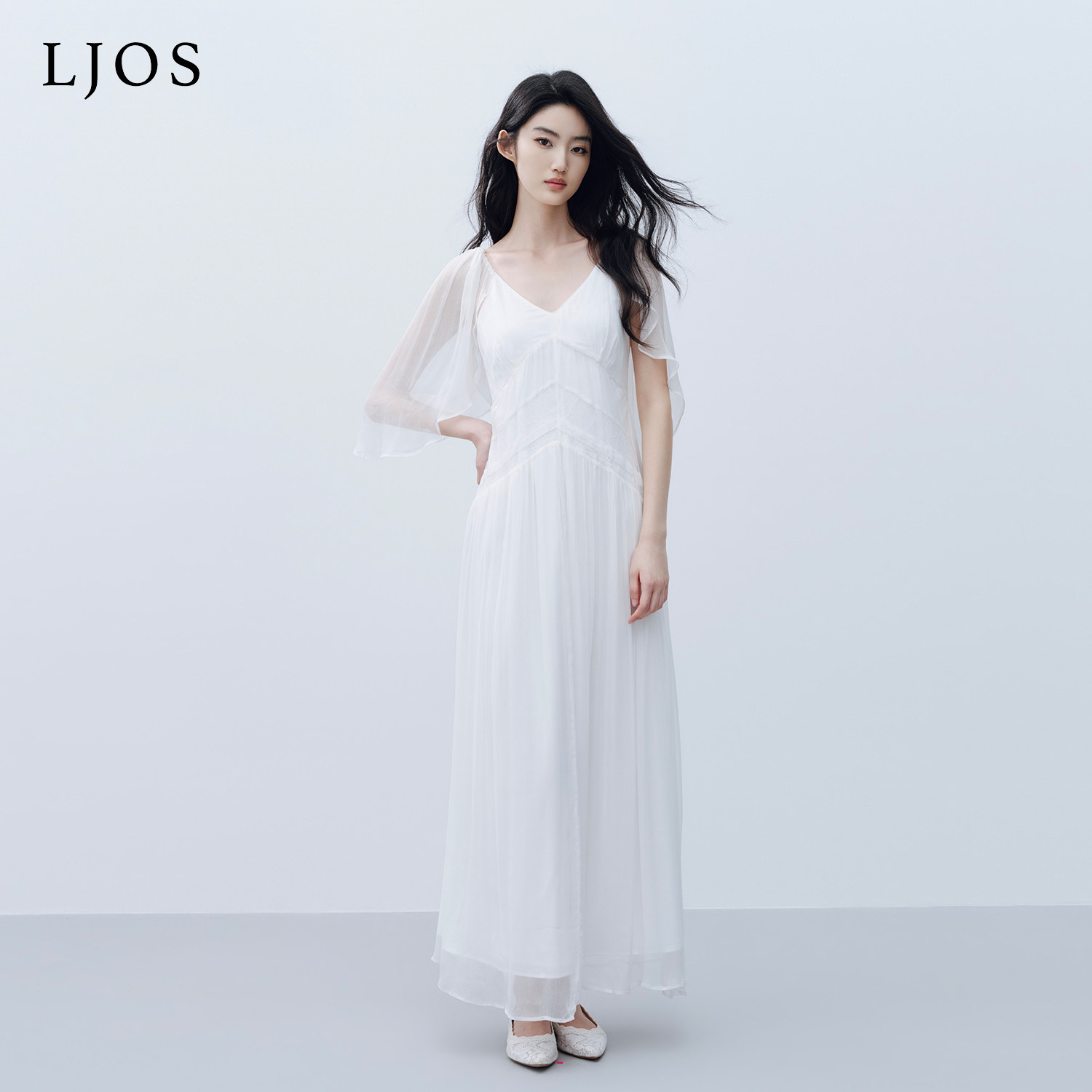 LJOS | 梨花白蕾丝拼接飘袖人丝连衣裙2026早春新品白色长裙