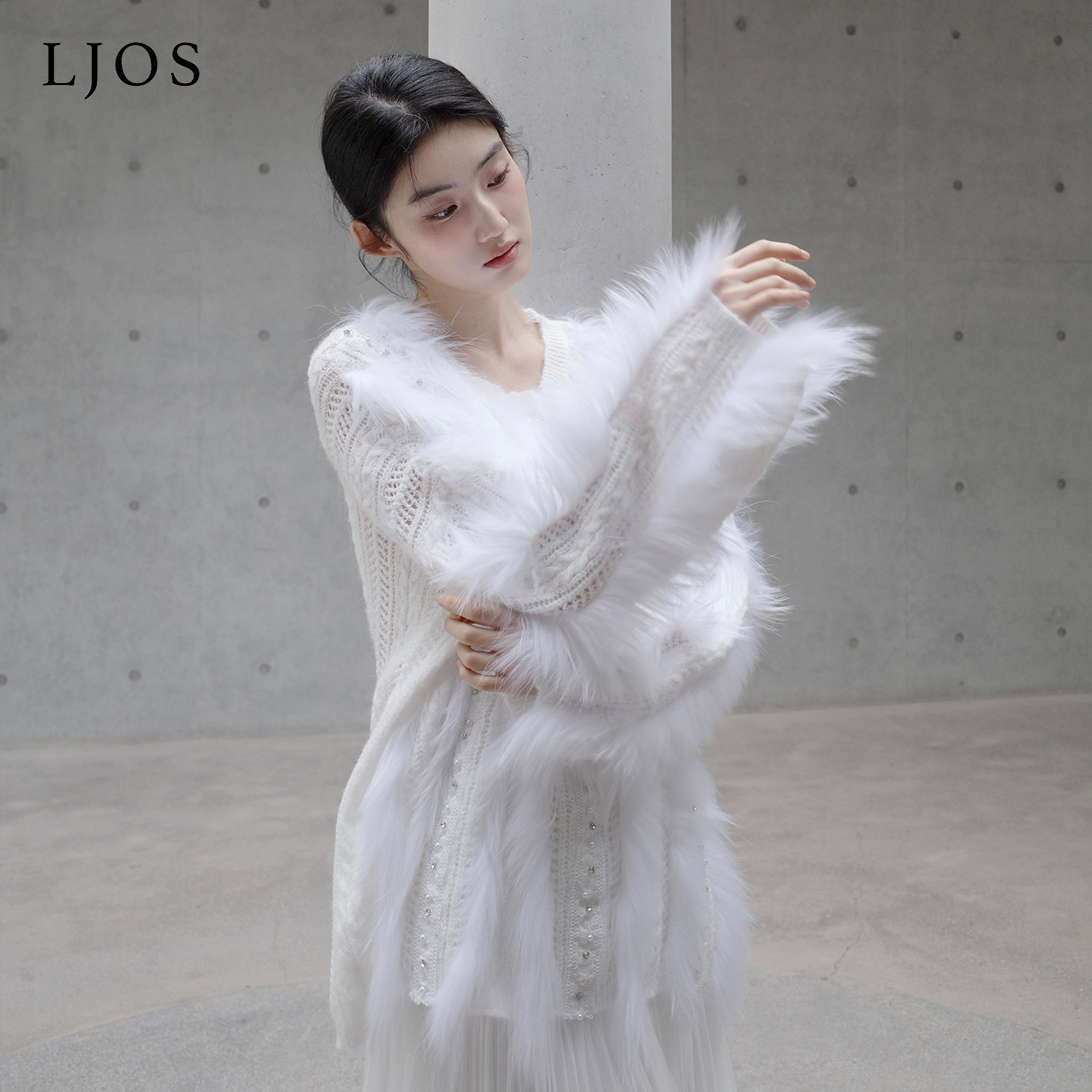 【徐如蓝同款】LJOS雾雪白狐狸毛拼接针织衫温柔宽松高级感毛衣