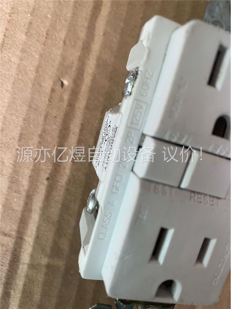 COOPER库柏美标插座20A 2P 125V 60Hz、实(议价)