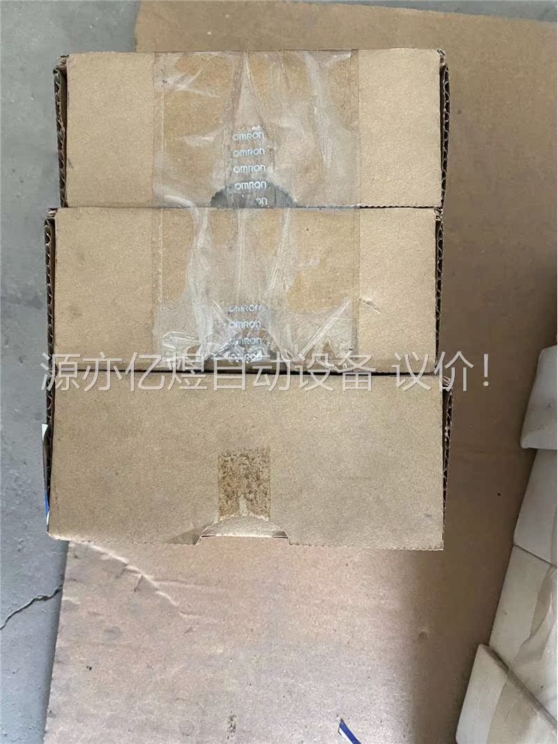 欧姆龙模块cj1w-id211两个，cj1w-oc211一个(议价)