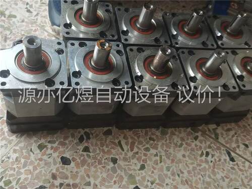 PS90L2-032-P2-S2减速机九台(议价)