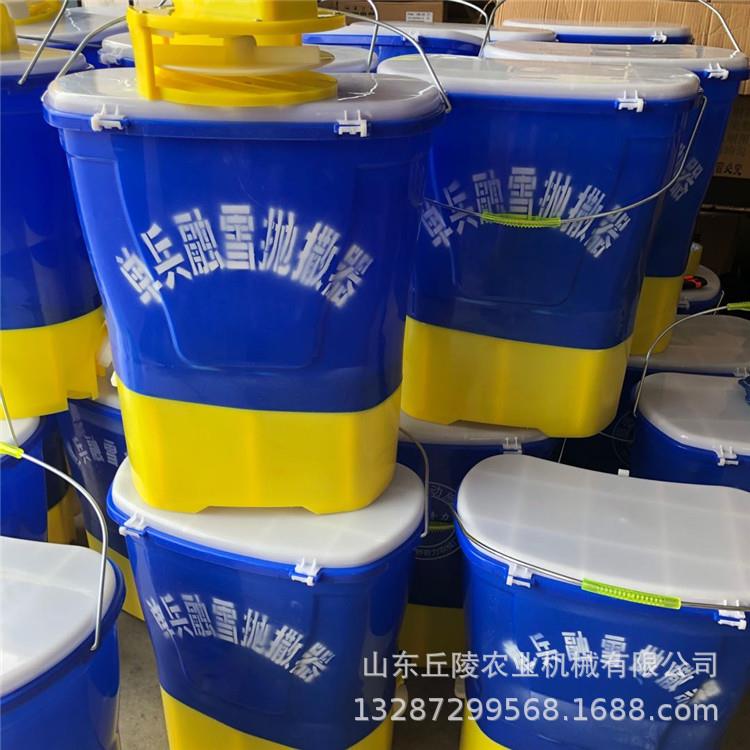 充电式小麦种水稻种果园肥料复合肥追肥农业抛洒机养殖投喂机