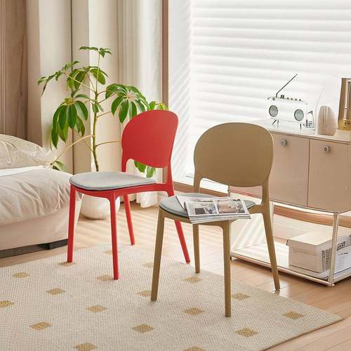 北欧家用塑料餐椅子简约休闲靠背椅子时尚塑胶书桌椅户外凳子