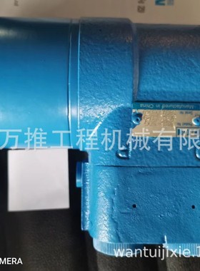 山推压路机SR20 转向器总成 263-76-04000