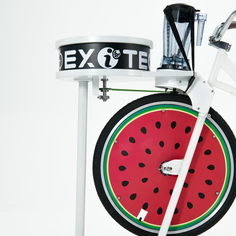 易喜EXI人力儿童互动旋转艺术作画自行车锻炼健身榨汁一体自行车