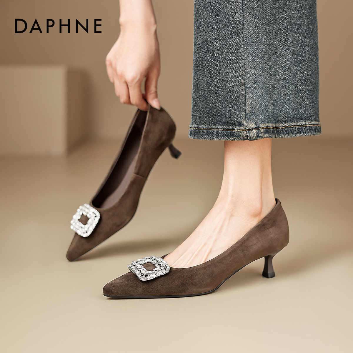 达芙妮高跟鞋女士2025新款秋季
