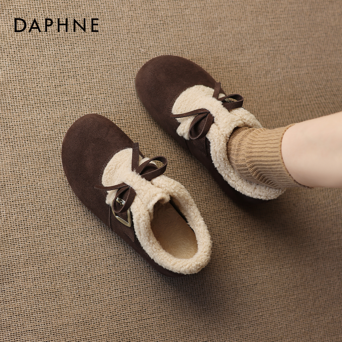 达芙妮2025新款加绒保暖雪地靴