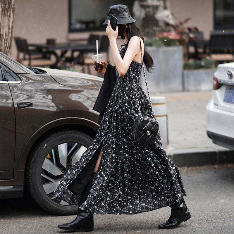 欧洲站黑色吊带碎花连衣裙女腰带高级感海边度假长裙2024夏季新款