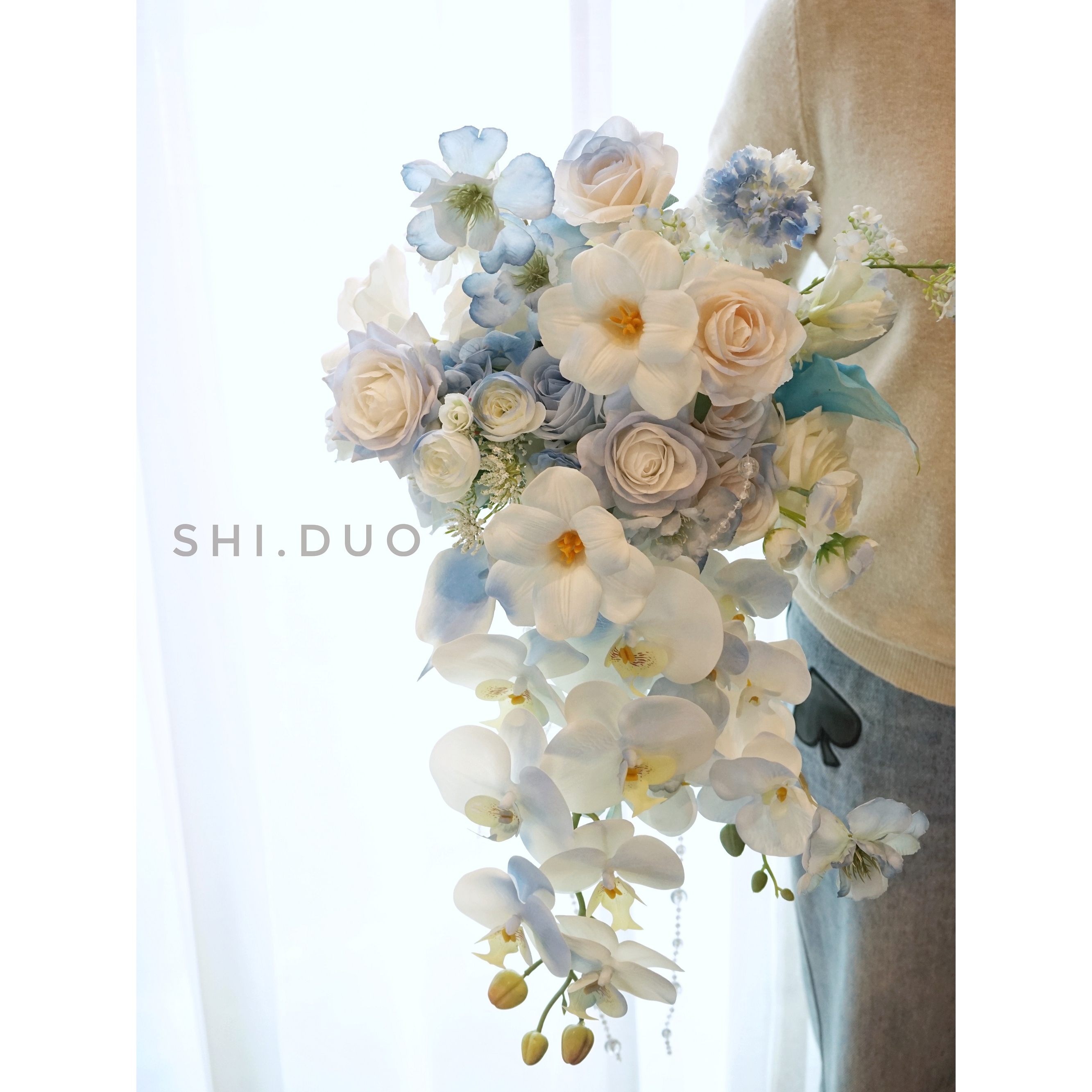 藍色水滴折扇手捧花結婚仿真花束