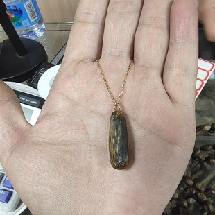 种植棋楠沉香树心油吊坠