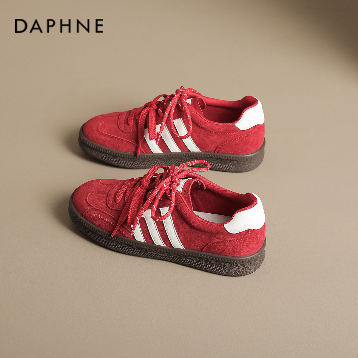 达芙妮红色德训鞋女厚底通勤百搭