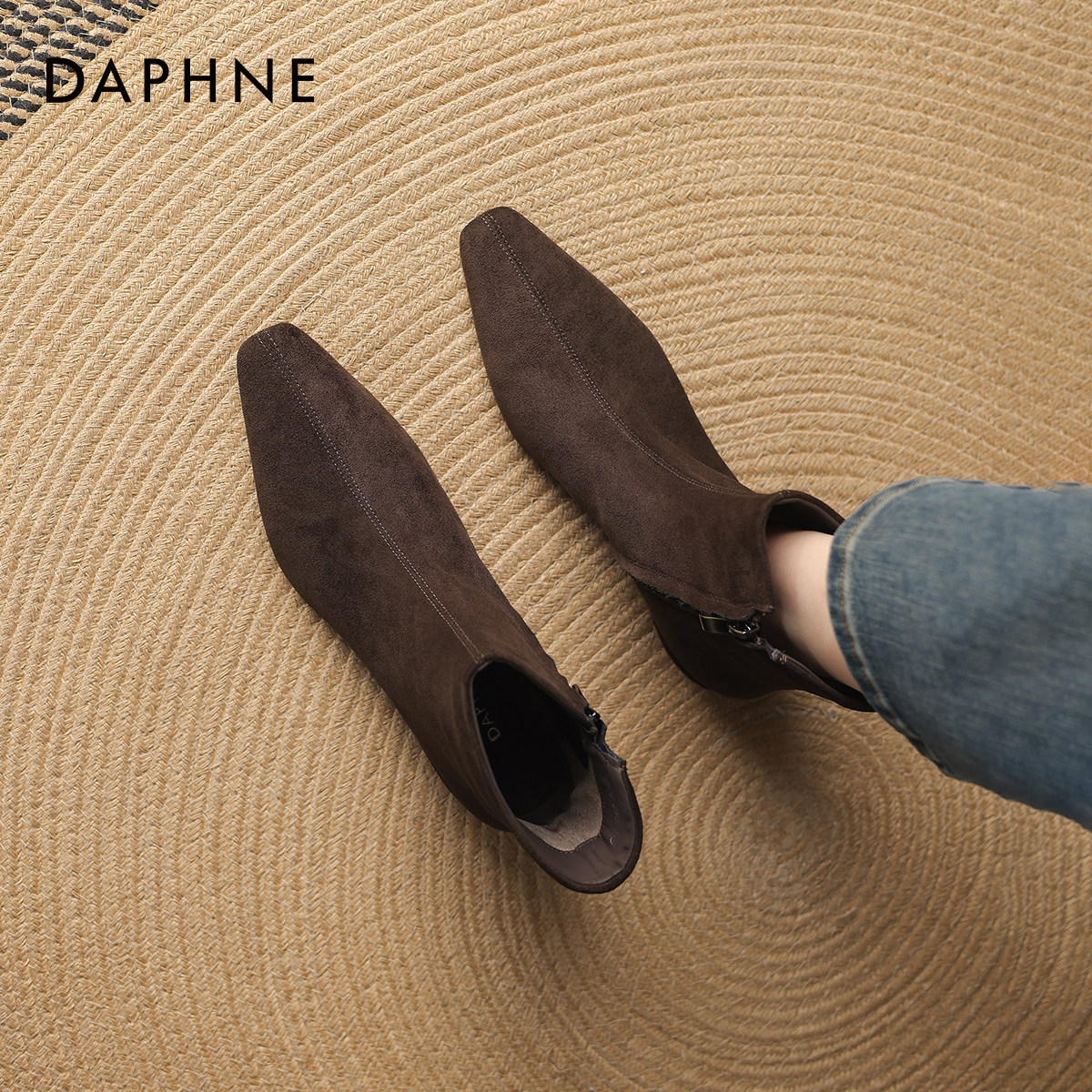 达芙妮粗跟短靴女2026新款冬季加绒复古马丁靴绒面尖头瘦瘦靴袜靴,女鞋,时装靴,淘宝优惠券,粉丝福利购,淘宝优惠卷