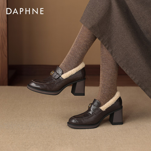 达芙妮粗跟加绒乐福鞋女保暖单鞋