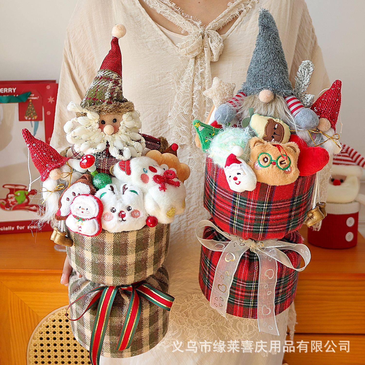 圣诞节卡通玩偶花束创意公仔礼物送闺蜜女生生日礼物圣诞老人花束