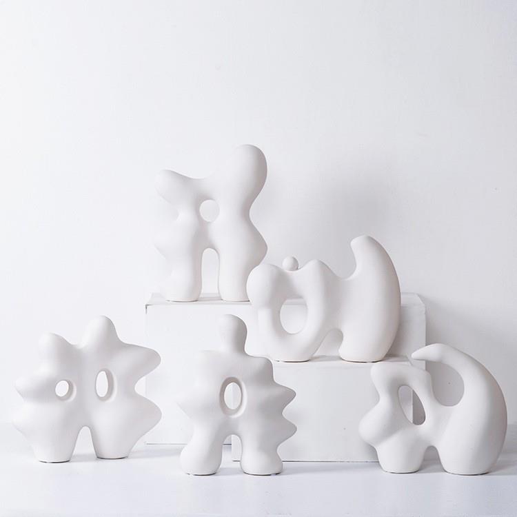 北欧轻奢家居客厅电视柜书房软装样板房创意几何陶瓷假山装饰摆件