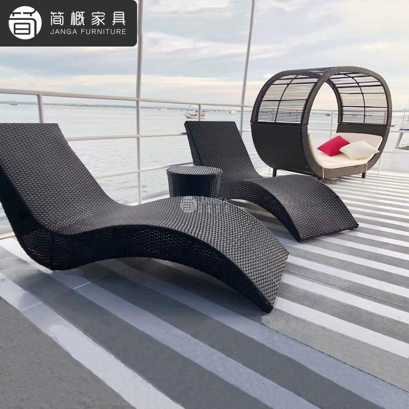 户外别墅泳池躺床花园庭院藤编躺椅沙发床酒店民宿露台日光浴躺椅