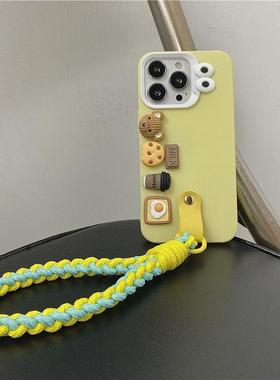 黄色卡通立体小熊适用苹果14promax手机壳iPhone15/12/13手绳11女