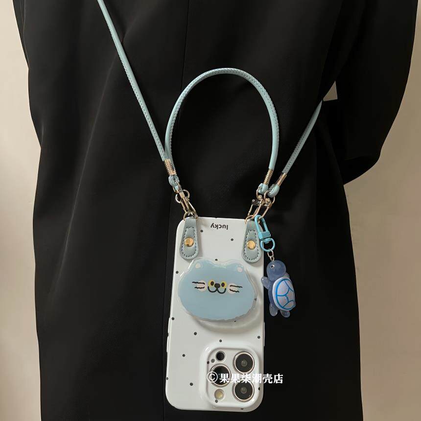 蓝色小猫支架挂件适用于Phone16手机壳斜挎苹果15腕带14挂绳17软