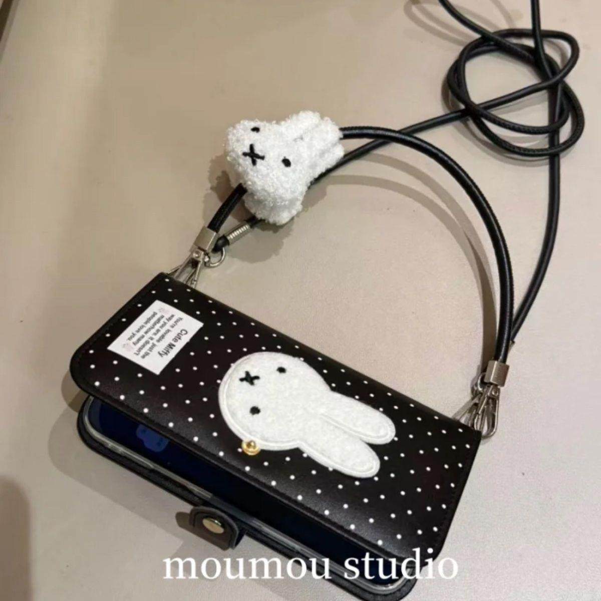 日韩翻盖米菲兔插画适用iPhone15苹果16手机壳17promax新款全包14